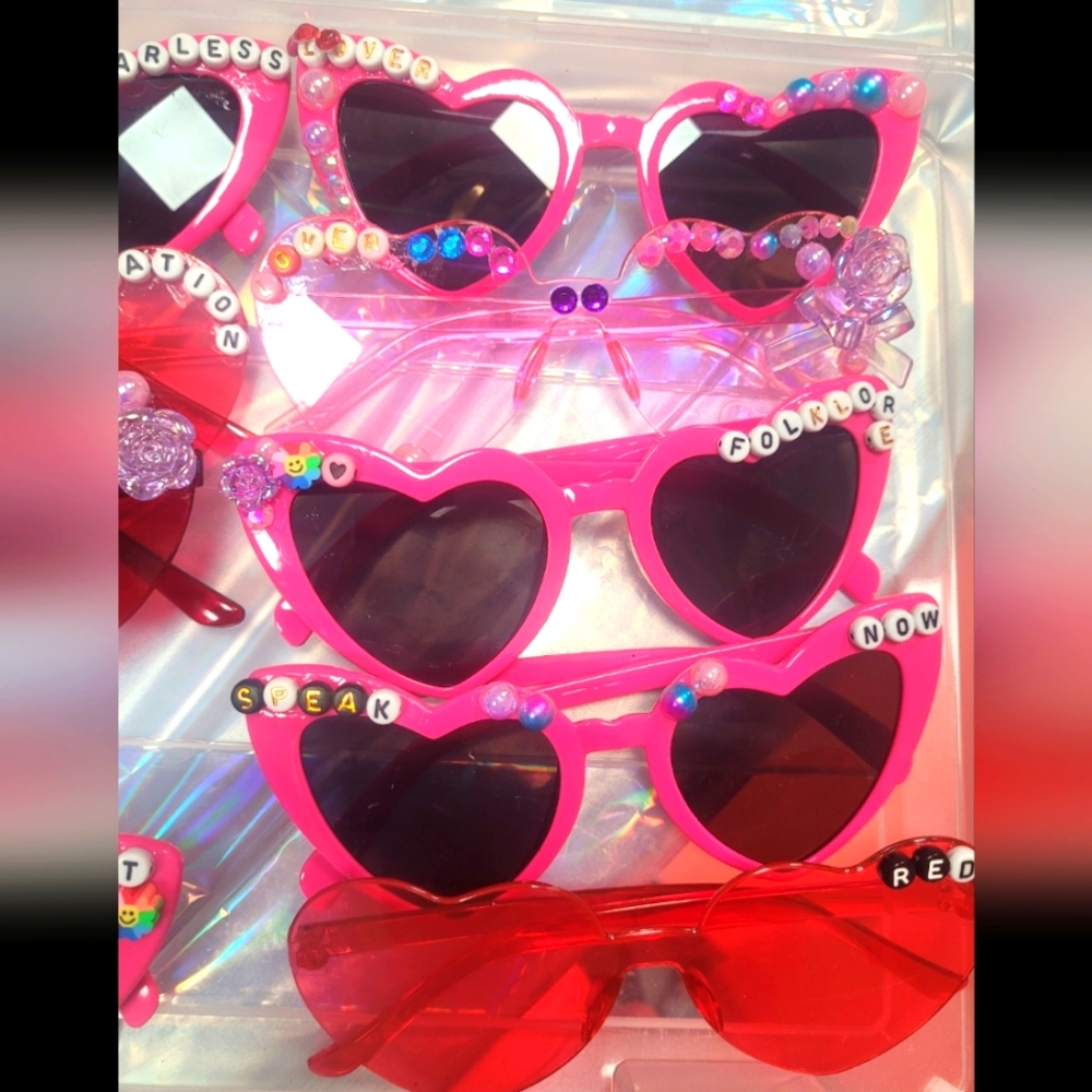 Taylor Swift glasses